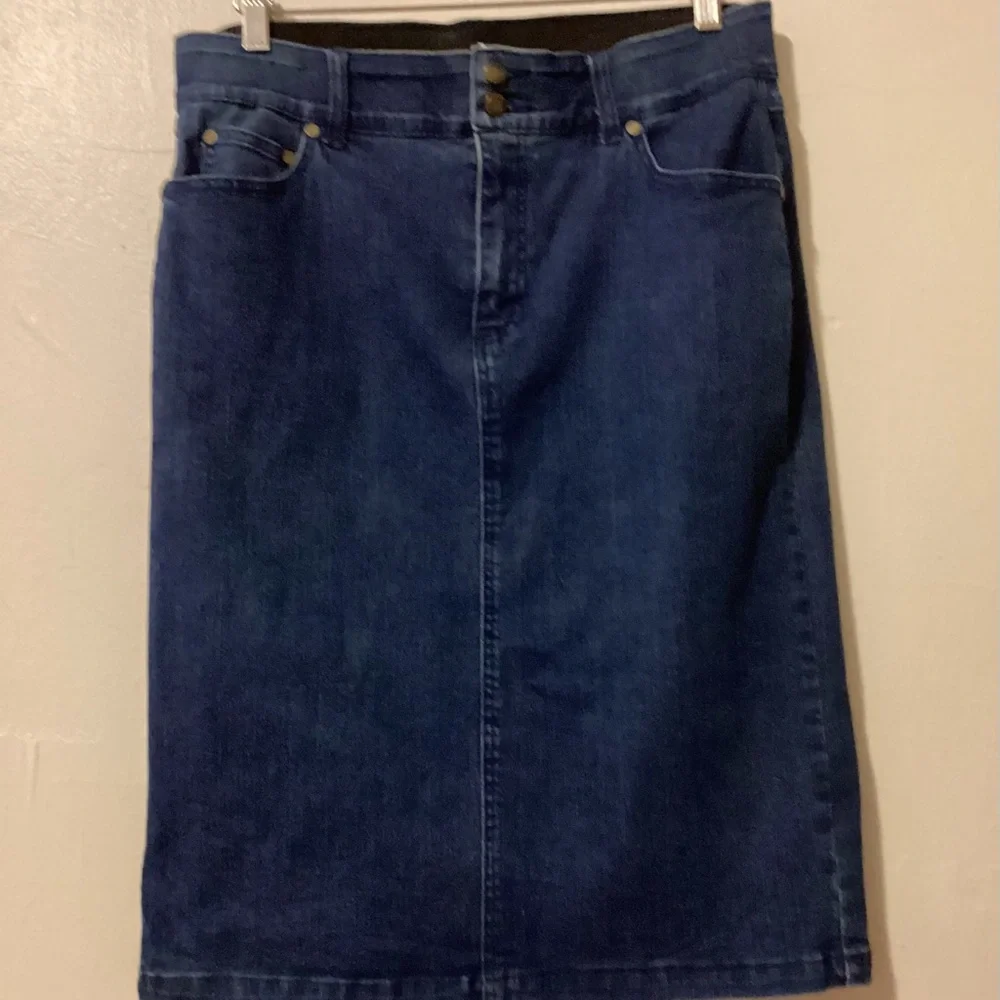Woman Within 5 pocket Classic Denim Skirt 12 W …Stretch band around waist - Picture 1 of 8